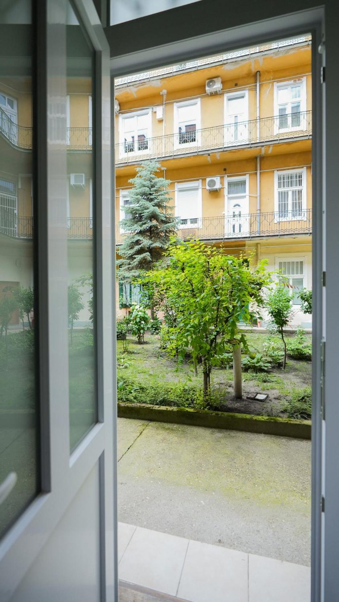 Instant Ruinbar Central Premium Apartment J 부다페스트 외부 사진